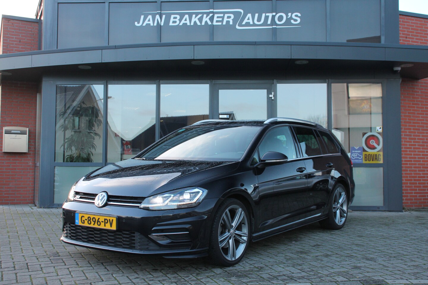 Volkswagen Golf Variant - 1.5 TSI Highline Business R ✅ Panodak ✅ Trekhaak afn. ✅ CarPlay ✅ Rijklaar - AutoWereld.nl