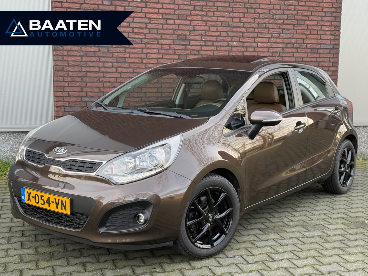 Kia Rio - 1.4 CVVT Super Pack |Apple carplay|Pano|Leder|Clima|Stuur + Stoelverwarming| - AutoWereld.nl