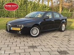 Alfa Romeo 159 - 1.8 mpi Progression Leder Navi Clima Nette staat