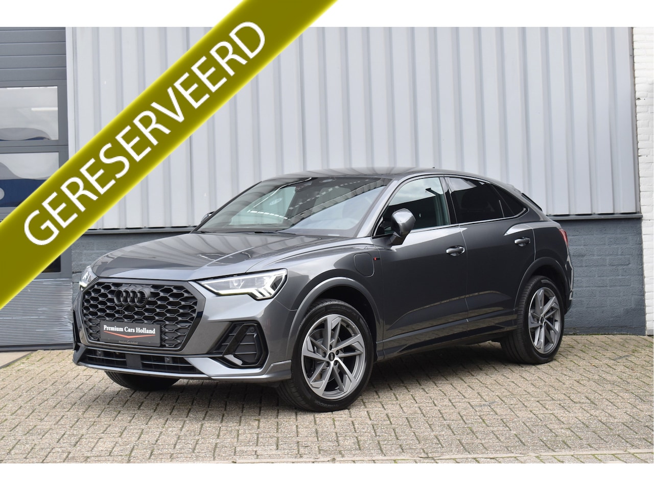 Audi Q3 Sportback - 45 TFSI e S-Line 245 Pk Black Ed Navi Leder Sfeer Camera ACC 19 Inch - AutoWereld.nl