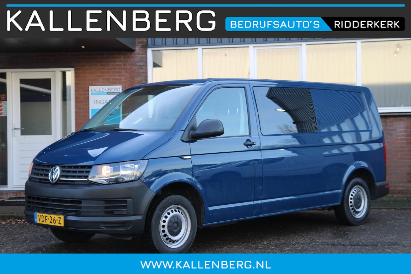 Volkswagen Transporter - Volkswagen Transporter 2.0 TDI L2H1 DC Trendline / Dubbel cabine / 5 Pers / App connect / - AutoWereld.nl