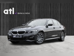 BMW 3-serie - 318d M-Sportpakket M-Pakket, 18" M-sport wielen, Shadow-line, sportstoelen, stoelverwarmin