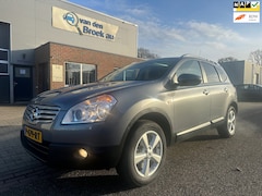 Nissan Qashqai - 7 persoons 2.0 Optima