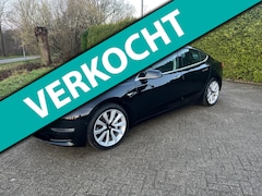 Tesla Model 3 - Long Range AWD 75 kWh AUTOPILOT LEER