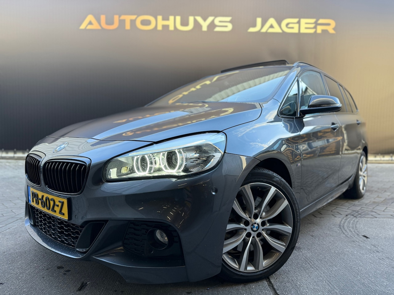 BMW 2-serie Gran Tourer - 220i Centennial High Executive 7p. 220i Centennial High Executive 7p. - AutoWereld.nl