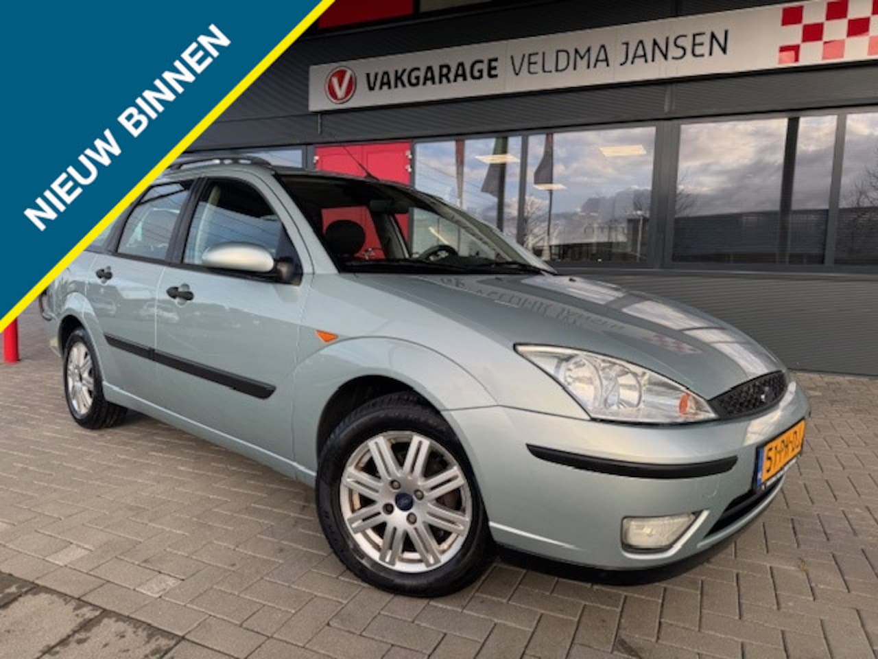 Ford Focus Wagon - 1.6-16V FUTURA + ECC/LEDER INT./TREKHAAK - AutoWereld.nl