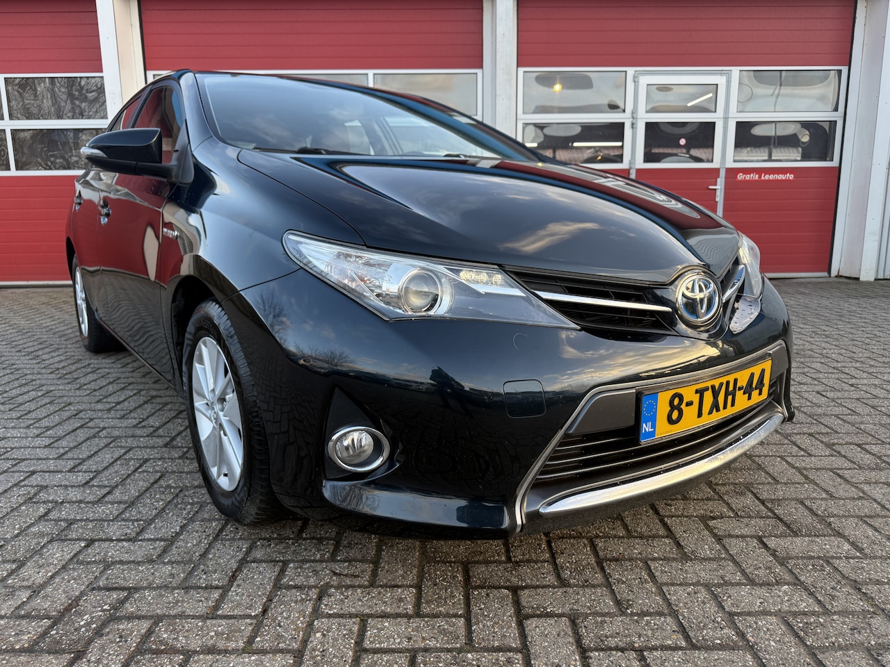 Toyota Auris - 1.8 100 PK | Hybrid | Aspiration | Lederen bekleding | - AutoWereld.nl