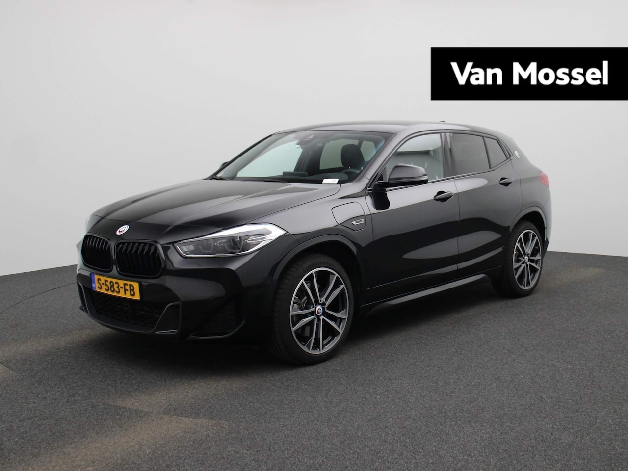 BMW X2 - xDrive25e Business Edition Plus | PLUG-IN | HEAD-UP DISPLAY | STOELVERWARMING | ELEKTRISCH - AutoWereld.nl