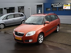 Skoda Fabia Combi - 1.4-16V Sport BJ'08 AIRCO CRUISE