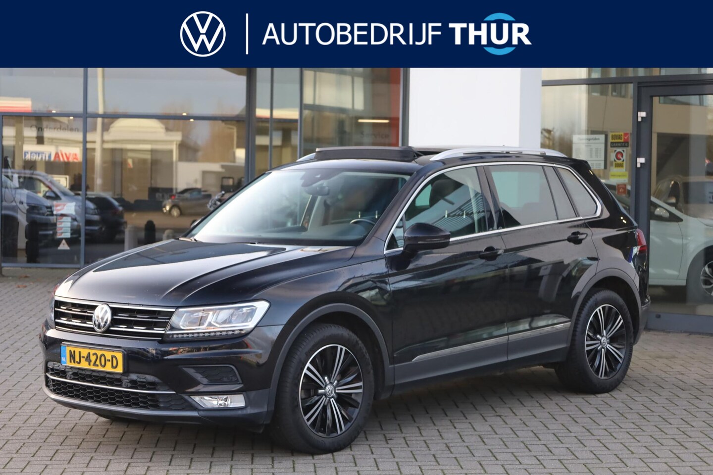 Volkswagen Tiguan - 2.0 TSI 4Motion Highline 2.0 TSI 4Motion Highline 180PK / 132kW, Panoramadak, Dynaudio, wegklapbare trekhaak, execu - AutoWereld.nl