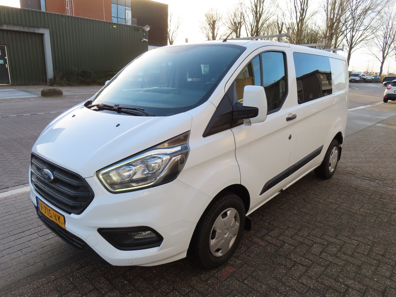 Ford Transit Custom - 300 2.0 TDCI L1H1 Trend DC 300 2.0 TDCI L1H1 Trend DC *EXPORT* - AutoWereld.nl