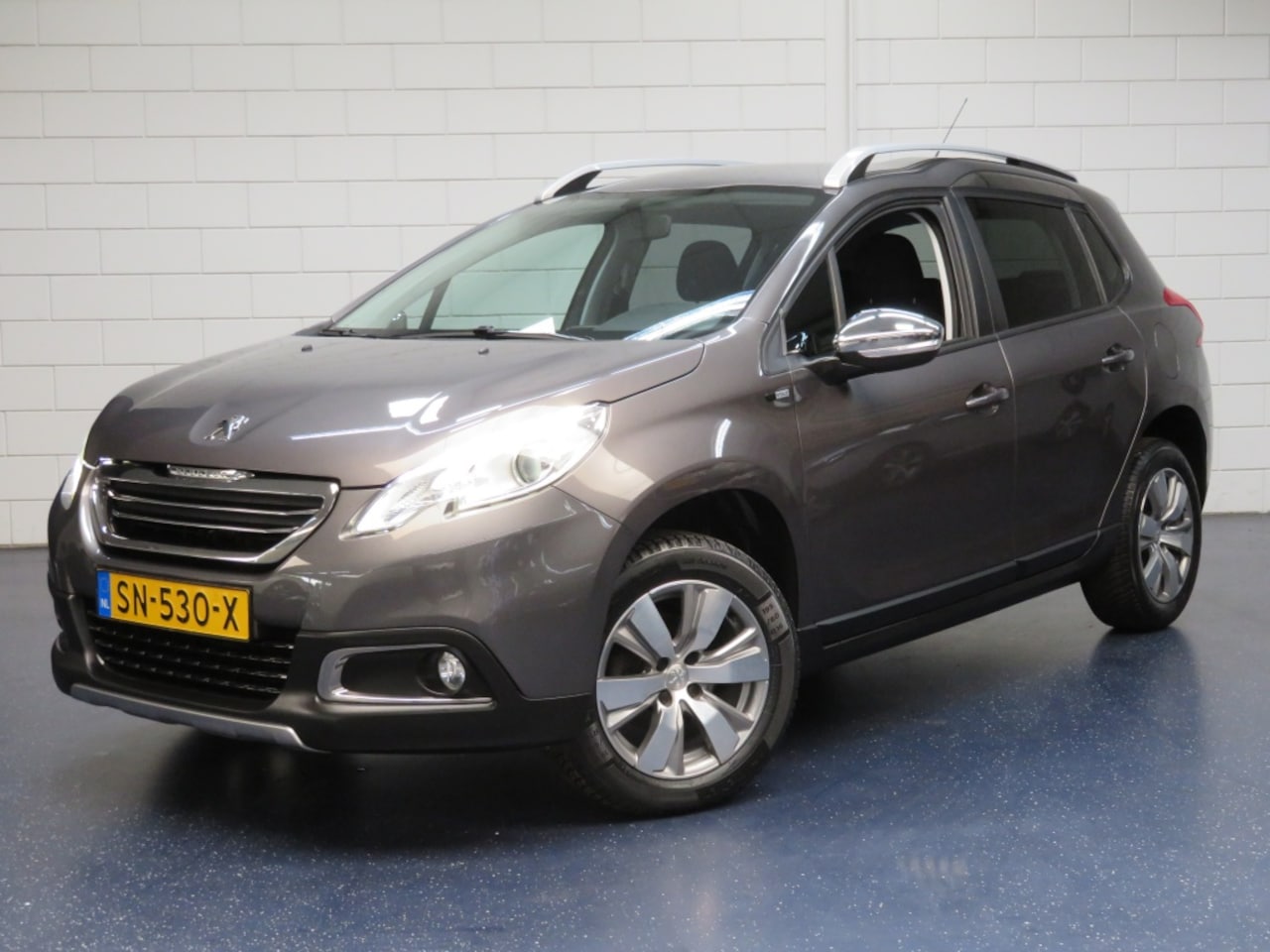 Peugeot 2008 - 1.2 PureTech Style 1.2 PureTech Style - AutoWereld.nl