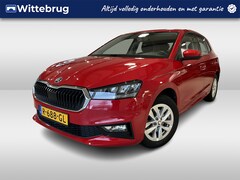 Skoda Fabia - 1.0 TSI Ambition DSG Automaat Navigatie / Carplay / LED / LM Velgen / Parkeersensoren