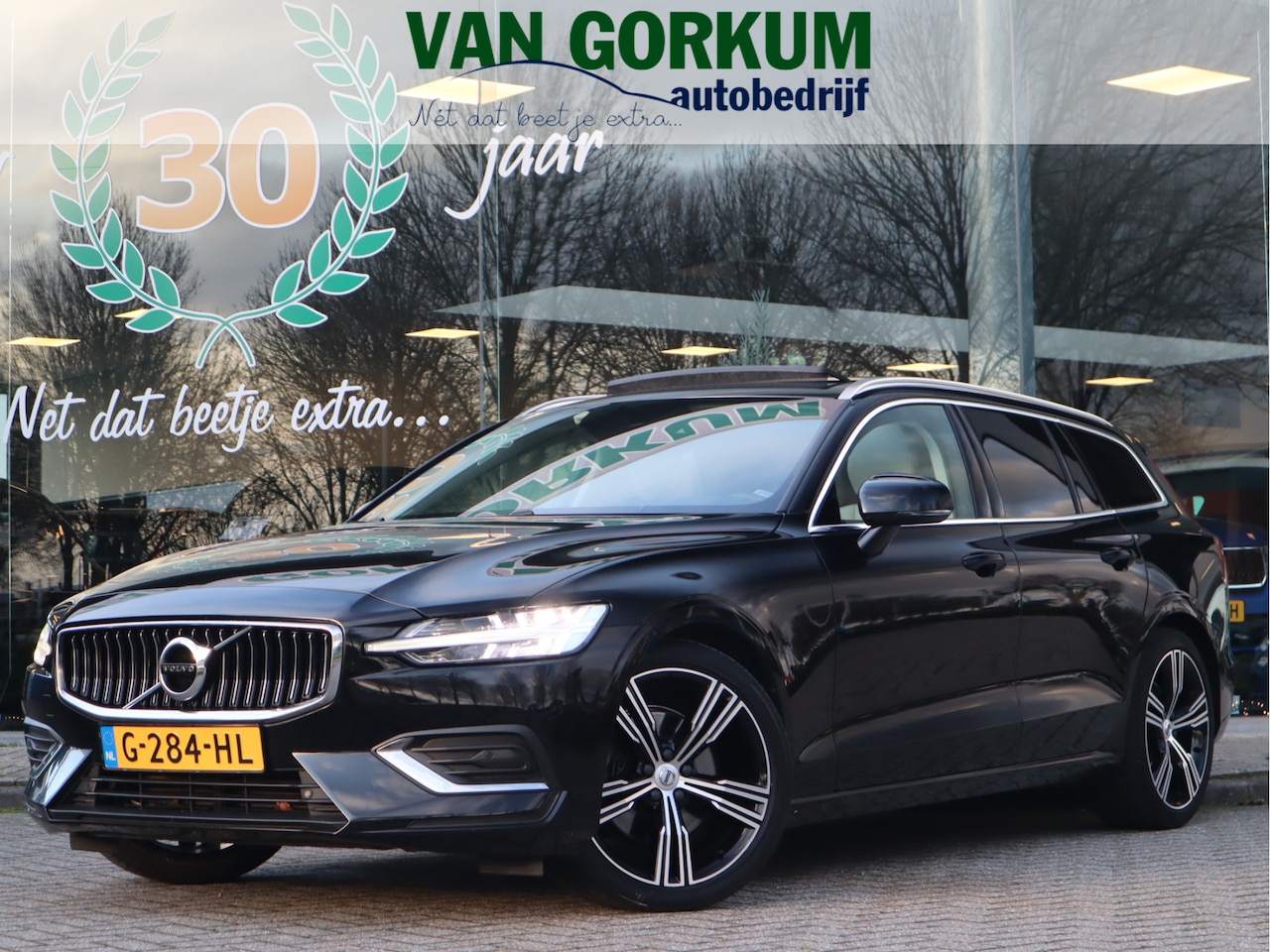 Volvo V60 - 2.0 T4 211 PK Inscription / Panoramadak - AutoWereld.nl