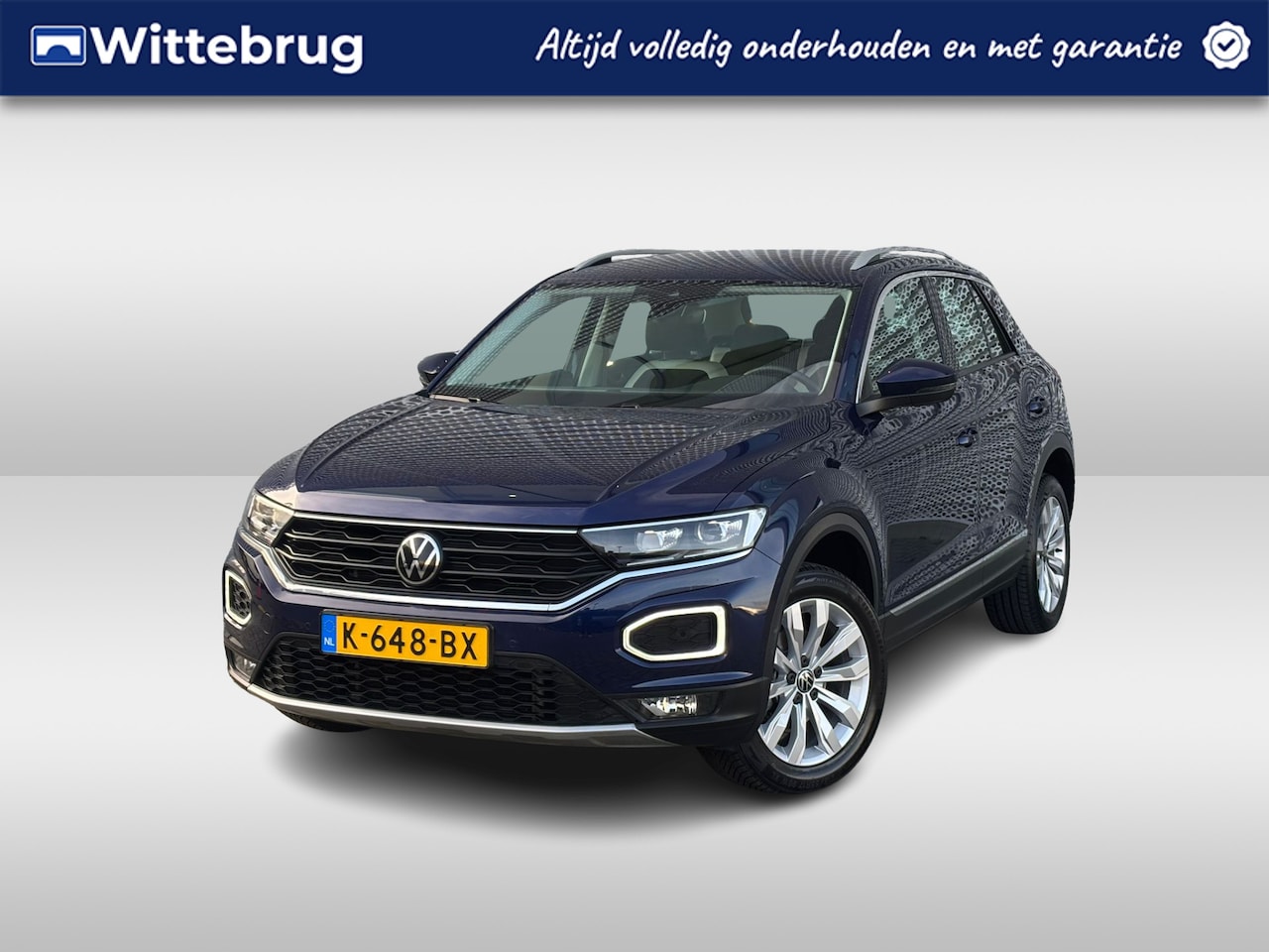 Volkswagen T-Roc - 1.5 TSI 150pk Sport / Virtual Cockpit / LED / Navigatie / 17" LMV P4 - AutoWereld.nl