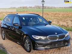 BMW 3-serie Touring - 318d AUT LEATHER NAV * 13999 NETTO