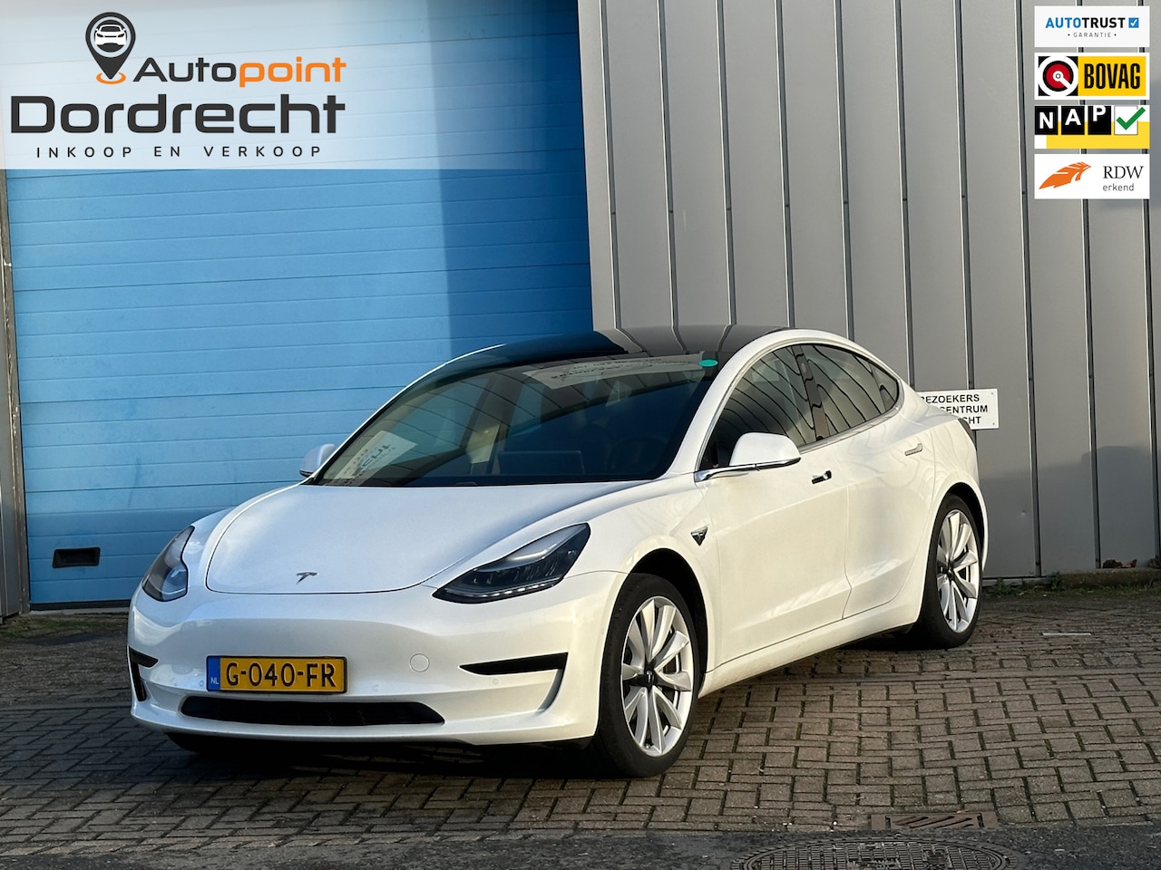 Tesla Model 3 - Standard RWD Plus 60 kWh Trekhaak 59908 km - AutoWereld.nl