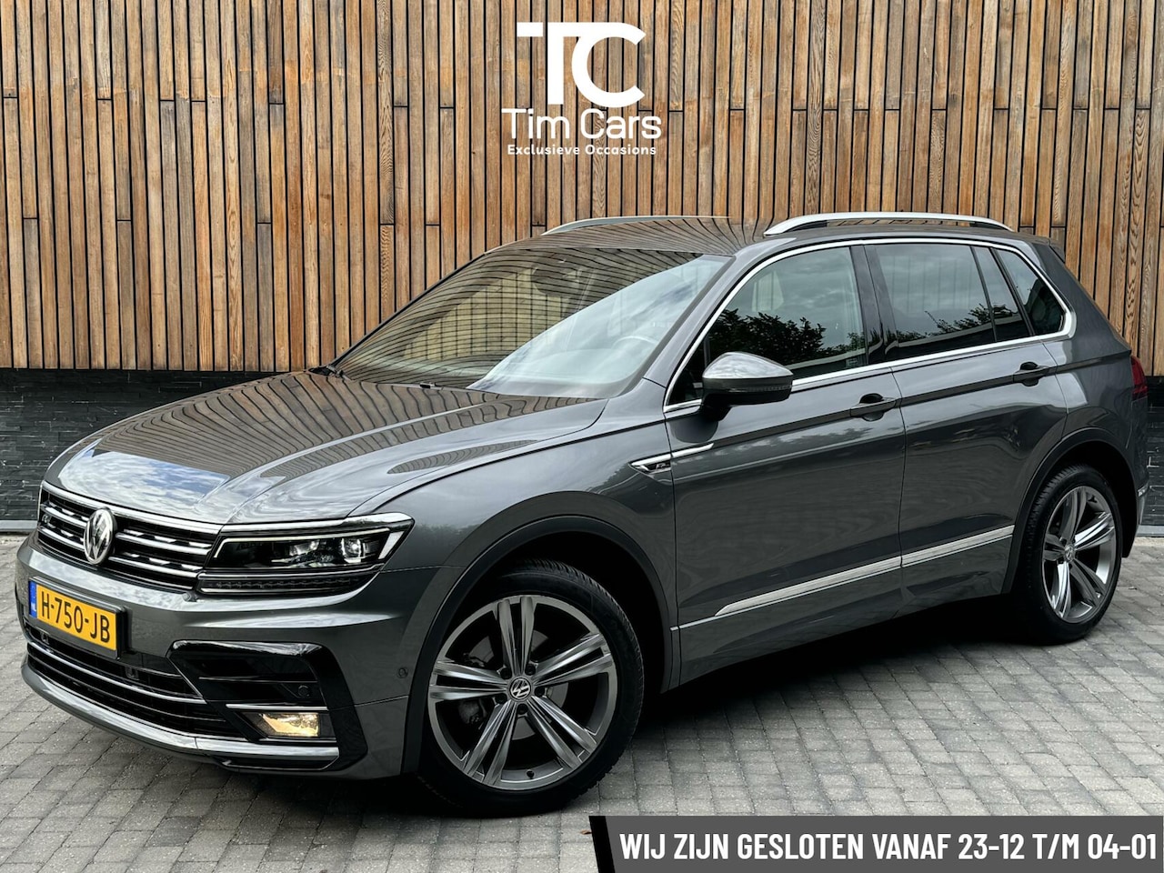 Volkswagen Tiguan - 1.5 TSI ACT Highline Business R DSG | LED | Trekhaak | Stoelverwarming | Navigatiesysteem - AutoWereld.nl