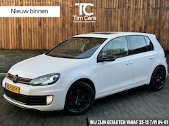 Volkswagen Golf - 2.0 GTI 271pk | Xenon | Schuifdak | Leer | Stoelverwarming | Parkeersensoren voor en achte