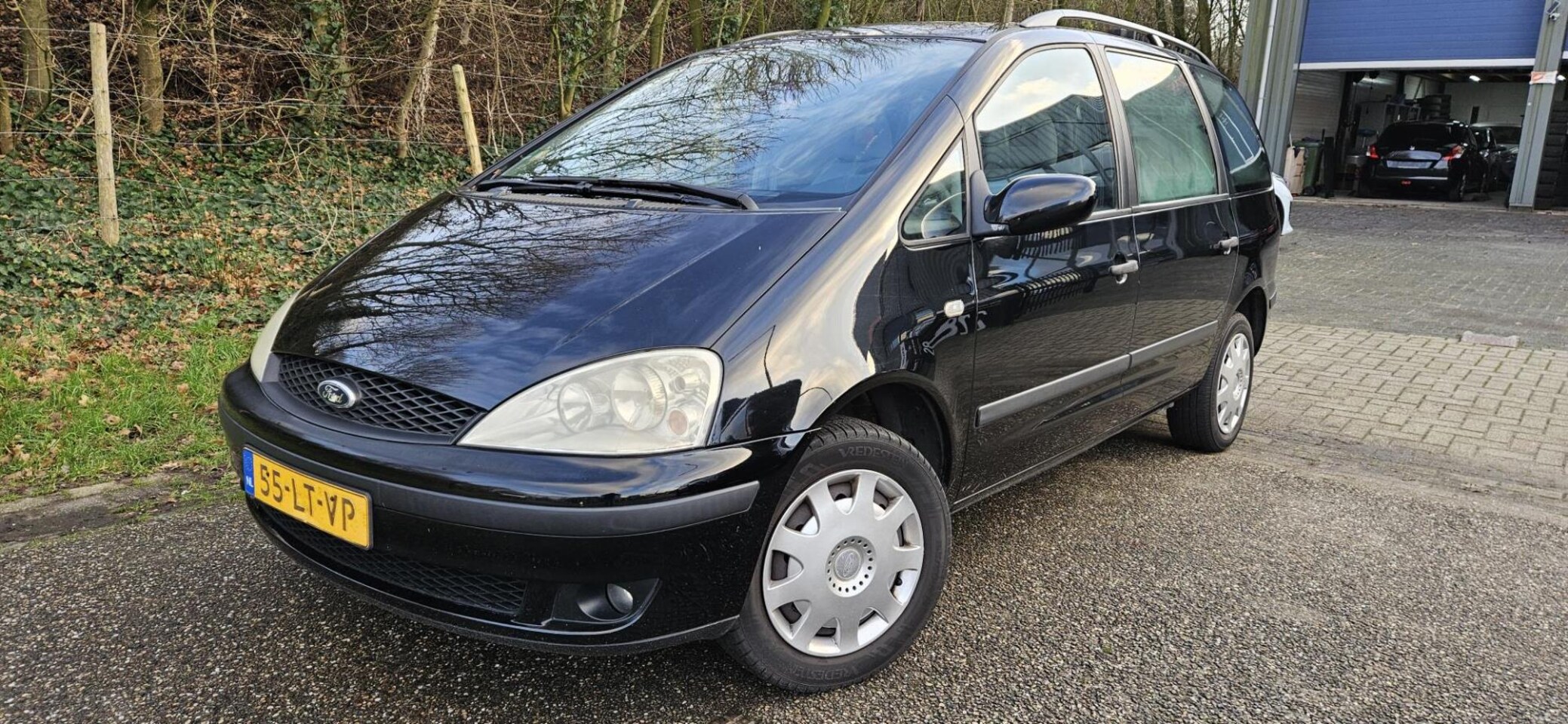 Ford Galaxy - 2.0-8V Centennial Airco 7 Persoons Trekhaak NAP - AutoWereld.nl