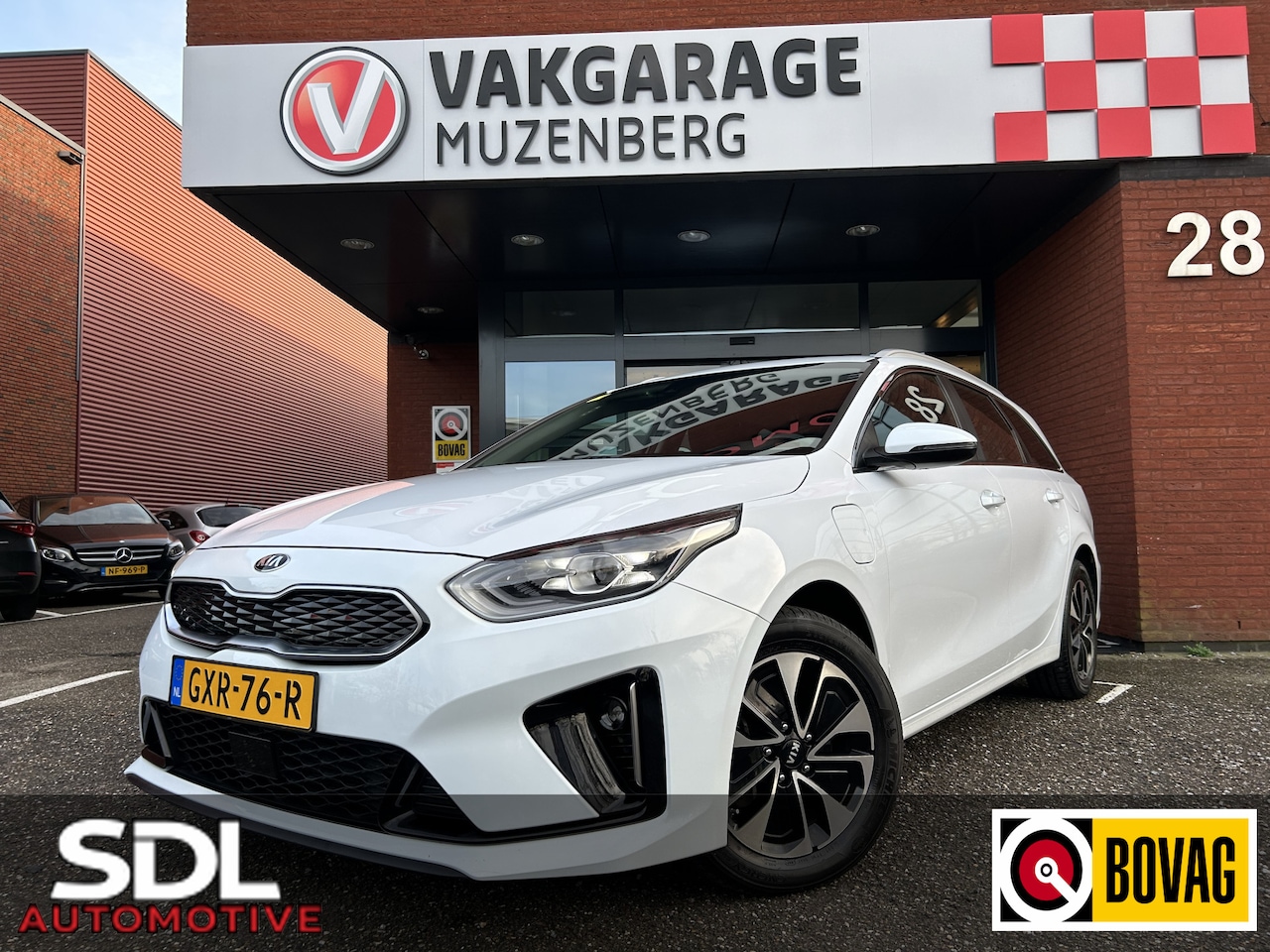 Kia Cee'd Sportswagon - Ceed 1.6 GDI PHEV DynamicPlusLine // NAVI // CAMERA // APPLE CARPLAY / ANDROID AUTO // CLI - AutoWereld.nl