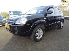 Hyundai Tucson - 2.0i Style Supreme ECC/LMV/TREKHAAK