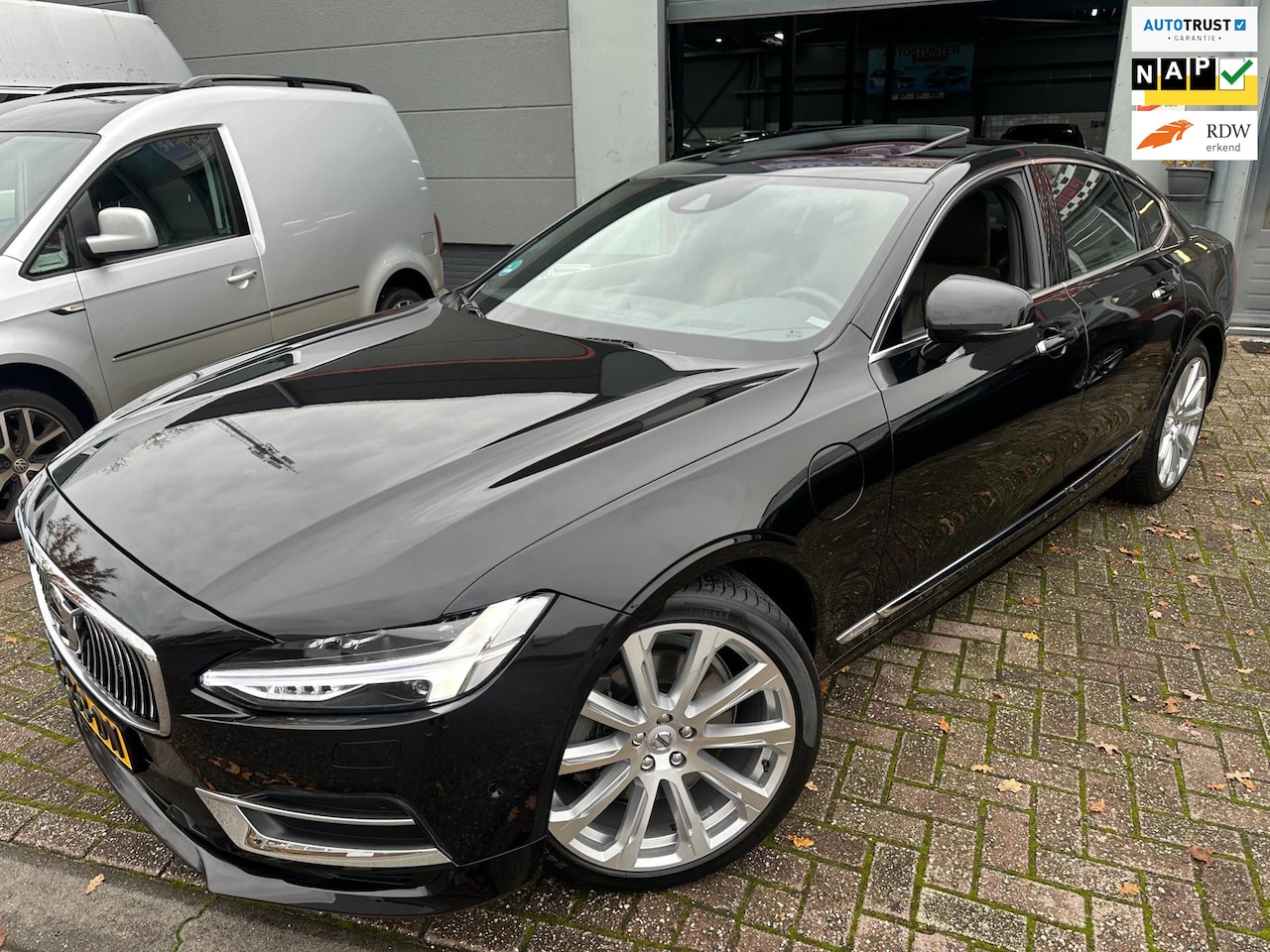 Volvo S90 - 2.0 T8 HYBRID AWD 2019 INSCRIPTION LUCHTVERING VOL LUXE ON-CALL - AutoWereld.nl