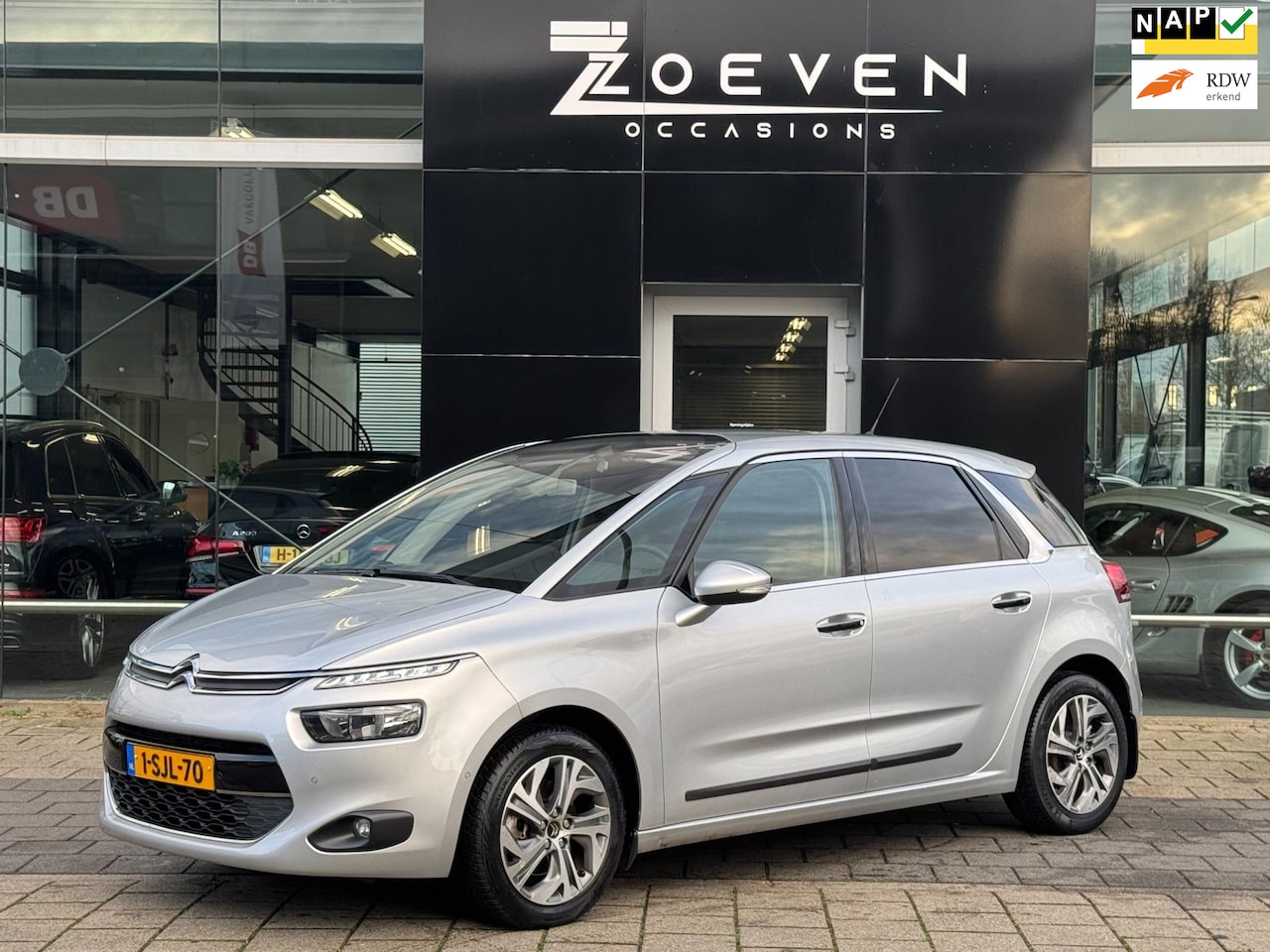 Citroën C4 Picasso - 1.6 THP Intensive 1.6 THP Intensive - AutoWereld.nl