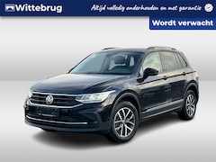 Volkswagen Tiguan - 1.4 TSI eHybrid 245pk DSG Life / Virtual Cockpit / Elek. Zwenkbare Trekhaak / Elek. Achter