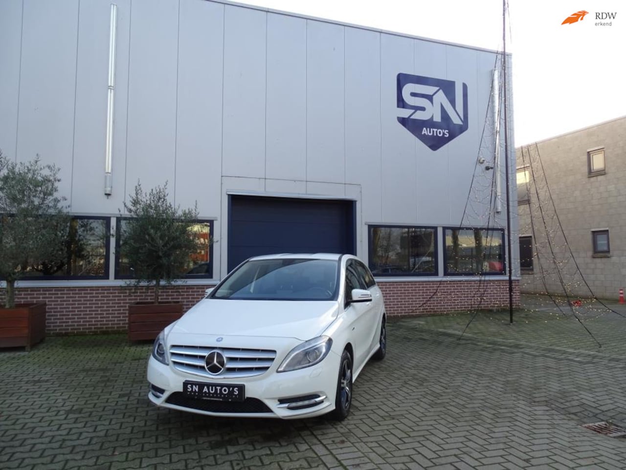 Mercedes-Benz B-klasse - 180 180 - AutoWereld.nl