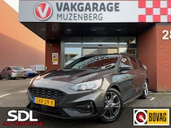 Ford Focus Wagon - 1.5 ST-Line // NAVI // KEYLESS // CLIMA // CAMERA // PDC // TREKHAAK