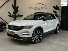 Volkswagen T-Roc - 1.5 TSI R-LINE LED VIRTUAL PANO ACC NAVI CARPLAY