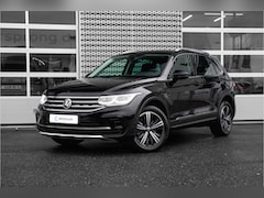 Volkswagen Tiguan - 1.4 TSI eHybrid Elegance | Panoramadak | 18" |