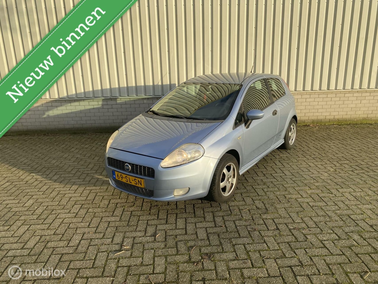 Fiat Punto - 1.2 Classic Lusso 1.2 Classic Lusso nieuwe apk! - AutoWereld.nl