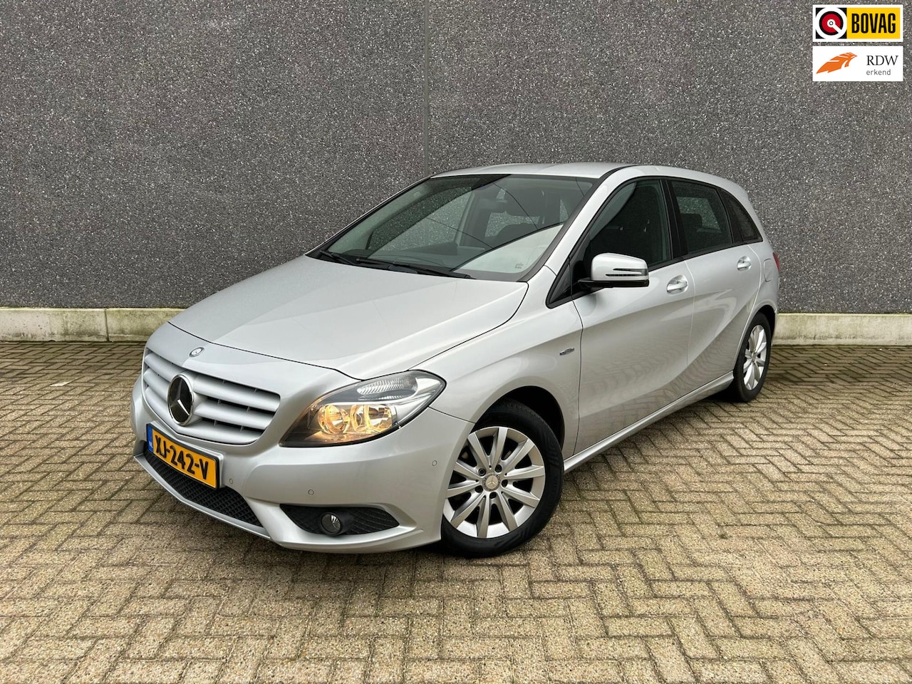 Mercedes-Benz B-klasse - 180 CDI Ambition | CARPLAY | TREKHAAK | BLUETOOTH | STOELVERW | PDC | APK BIJ AFLEVERING | - AutoWereld.nl