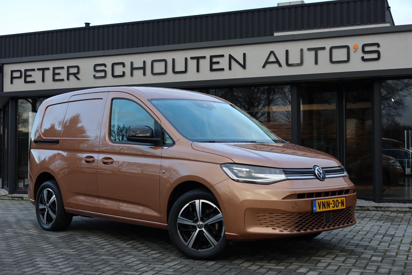 Volkswagen Caddy Cargo - 2.0 TDI 1st Edition | Clima | Adaptive Cruise | Trekhaak | LMV | Camera - AutoWereld.nl