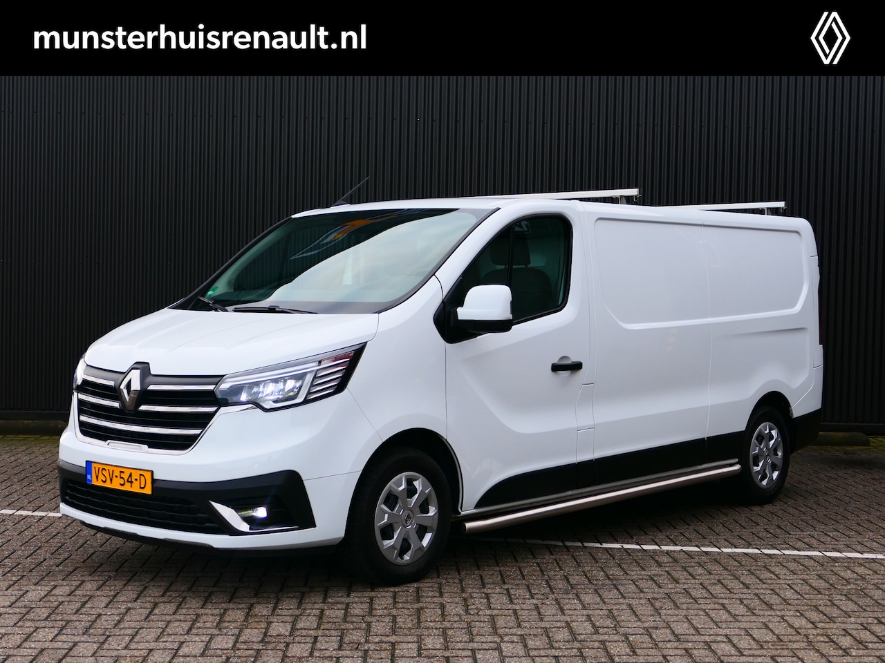 Renault Trafic - 2.0 dCi 130 T30 L2H1 Work Edition - Betimmering lat-lat, dakdragers, sensor achter - AutoWereld.nl