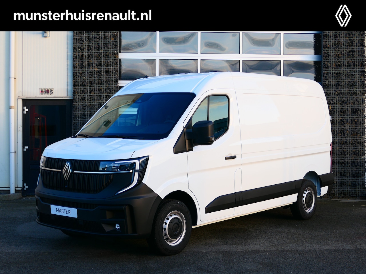 Renault Master - T35 2.0 dCi 130 L2H2 Advance - Draadloze oplader, cruise, airco - AutoWereld.nl