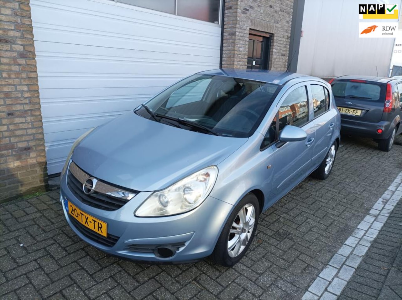 Opel Corsa - 1.2-16V Enjoy NL-Auto 99.000 KM NAP Parkeersensoren - AutoWereld.nl