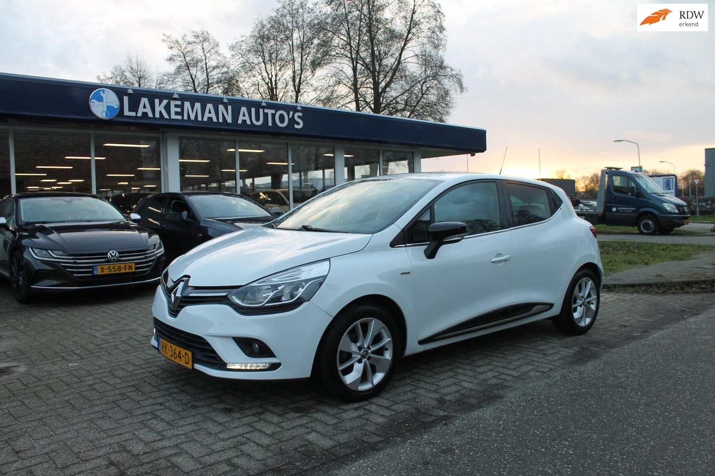 Renault Clio - 0.9 TCe Limited Whiteline Huurkoop Inruil APK Garantie - AutoWereld.nl