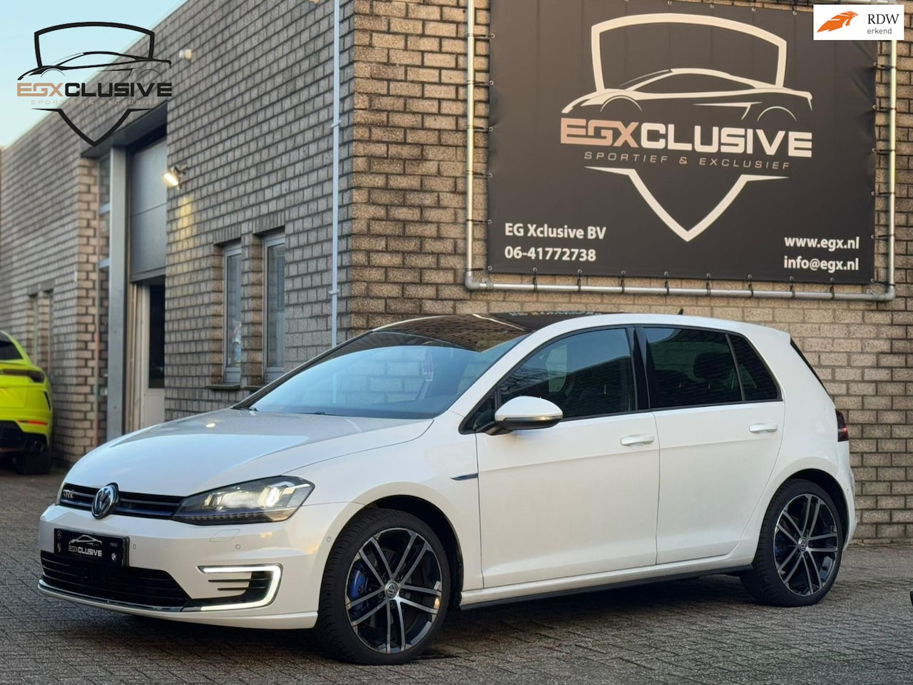 Volkswagen Golf - 1.4 TSI GTE Pano/ACC/Leder/Stoelverwarming - AutoWereld.nl