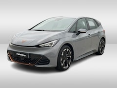 CUPRA Born - Business One 62 kWh 204pk / 19" LMV / Navi / Camera / LED / Stuur en Stoelverwarming / €20