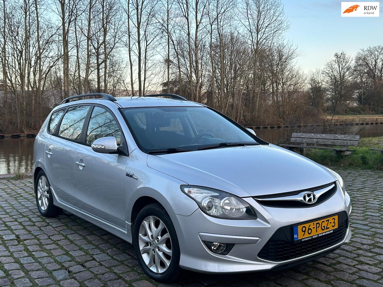 Hyundai i30 CW - 1.4i i-Motion dealer onderhouden airco cruis control cv op afs - AutoWereld.nl