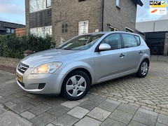 Kia Cee'd - 1.4 X-pect zeer nette auto