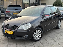 Volkswagen Polo - 1.4-16V Sportline