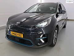 Kia e-Niro - ExecutiveLine 64 kWh 204pk EV | Leder | Trekhaak | Apple Carplay | PDC | Camera | JBL | 3