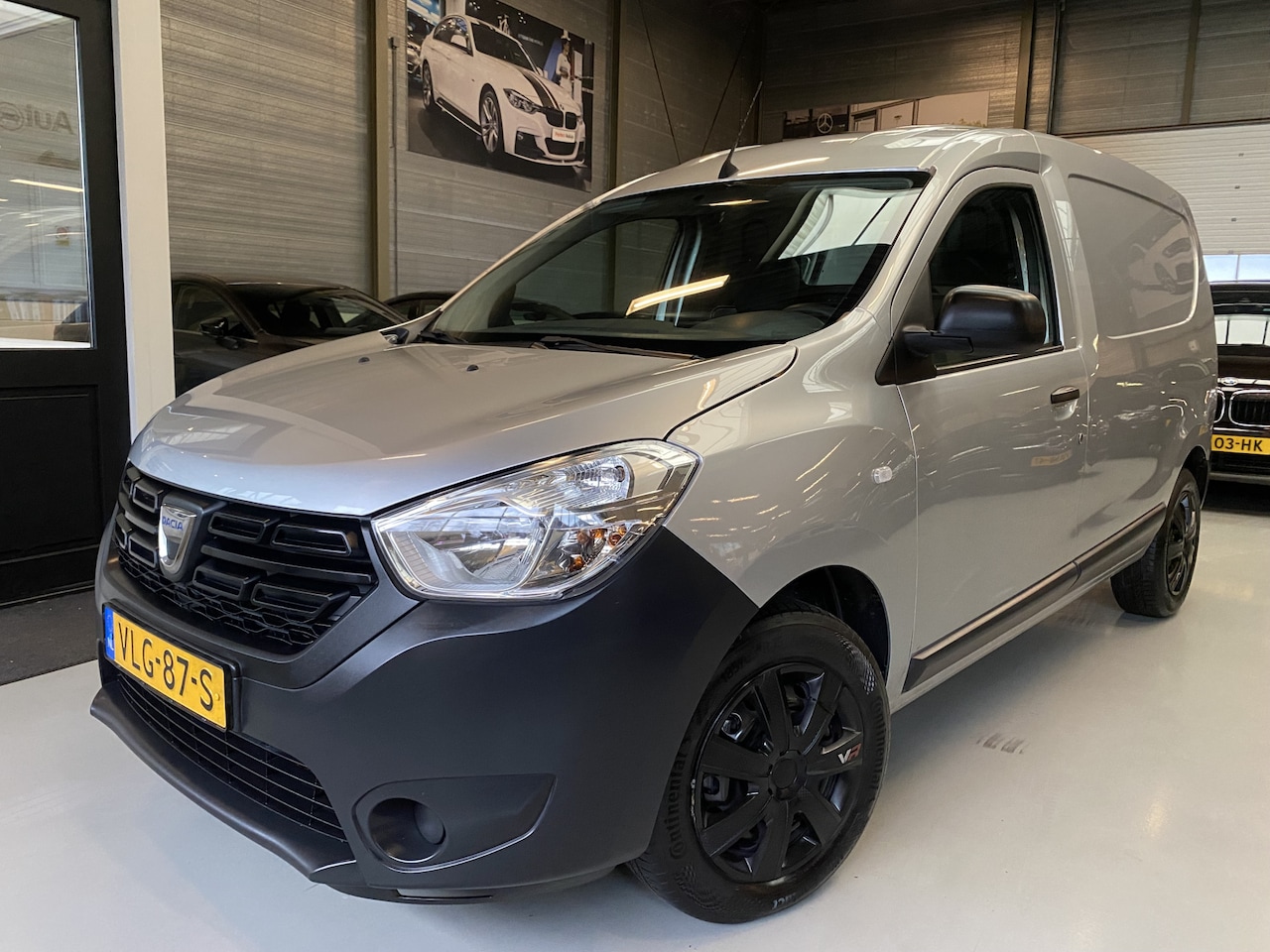 Dacia Dokker - 1.5 Blue dCi 75 Essential Airco, Navi, Applecarplay - AutoWereld.nl