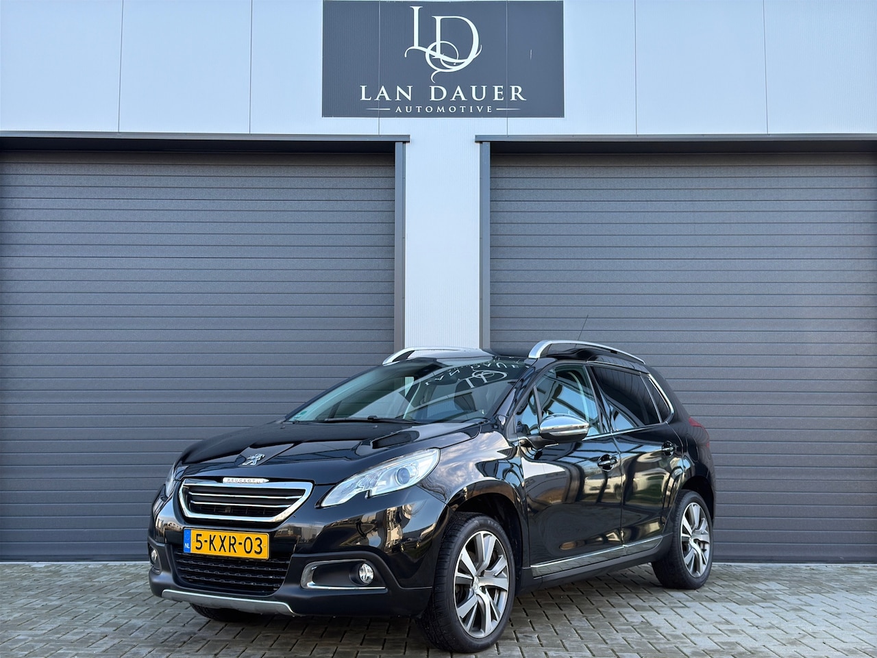 Peugeot 2008 - 1.6 Féline / Pano / NAP / 1e Eig /Trekhaak - AutoWereld.nl