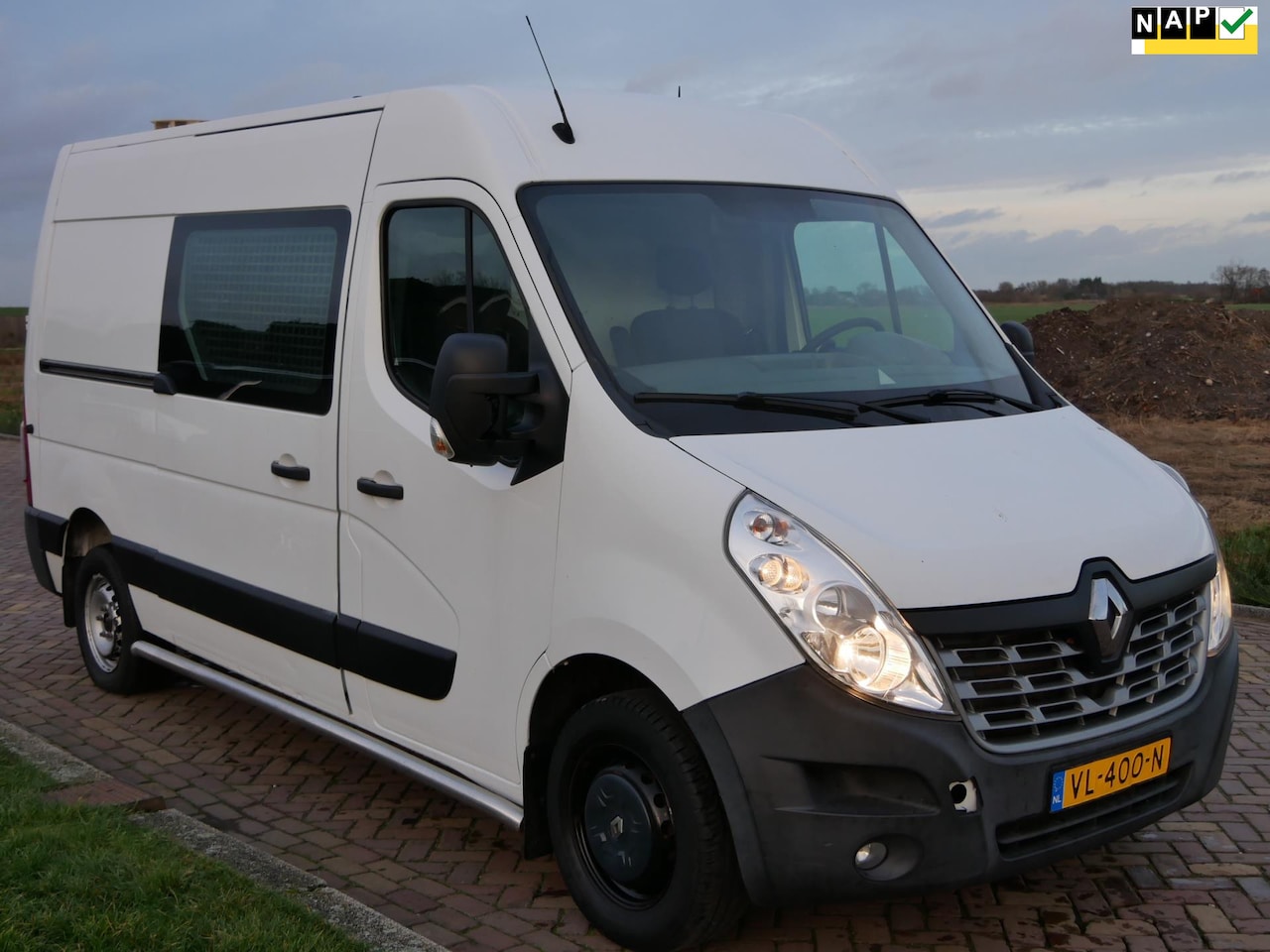 Renault Master - T35 2.3 dCi L2H3 T35 2.3 dCi L2H3 AC - AutoWereld.nl