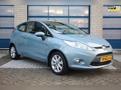 Ford Fiesta - 1.4 Ghia Clima - isofix - bluetooth - trekhaak - sensoren - NAP